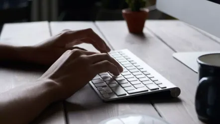 Кто такой копирайтер, сколько зарабатывает в 2025 году и как им стать Кто такой копирайтер, сколько зарабатывает в 2025 году и как им стать