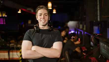 Заработок на твиче: сколько зарабатывают стримеры и как получить первые деньги